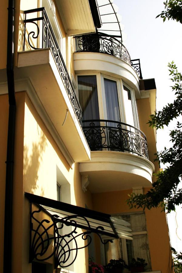 Luxury Private House In City Center Veliko Tărnovo Exteriör bild