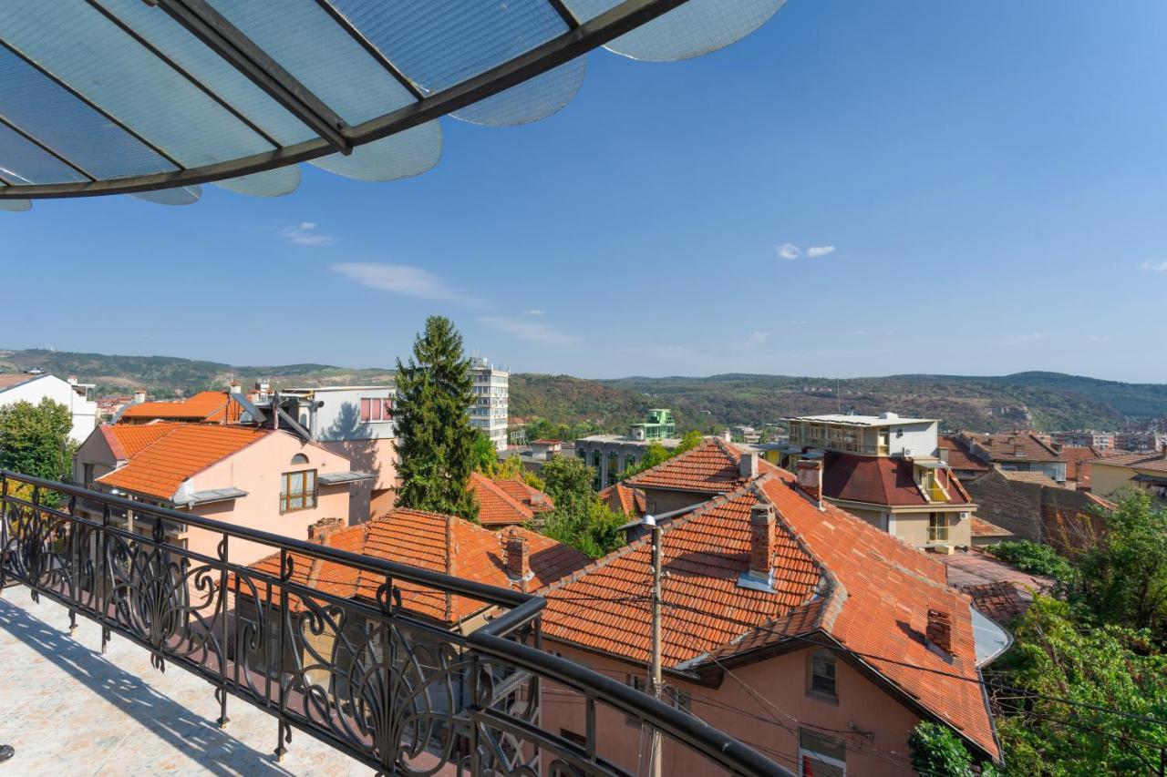 Luxury Private House In City Center Veliko Tărnovo Exteriör bild