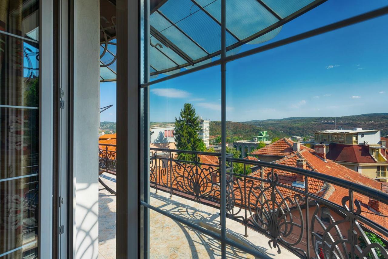 Luxury Private House In City Center Veliko Tărnovo Exteriör bild