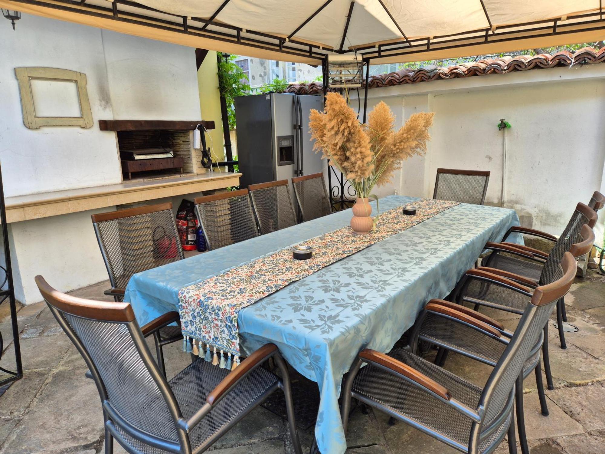Luxury Private House In City Center Veliko Tărnovo Rum bild