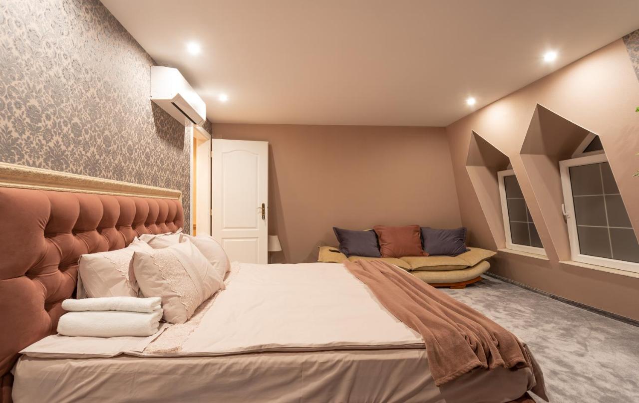 Luxury Private House In City Center Veliko Tărnovo Exteriör bild