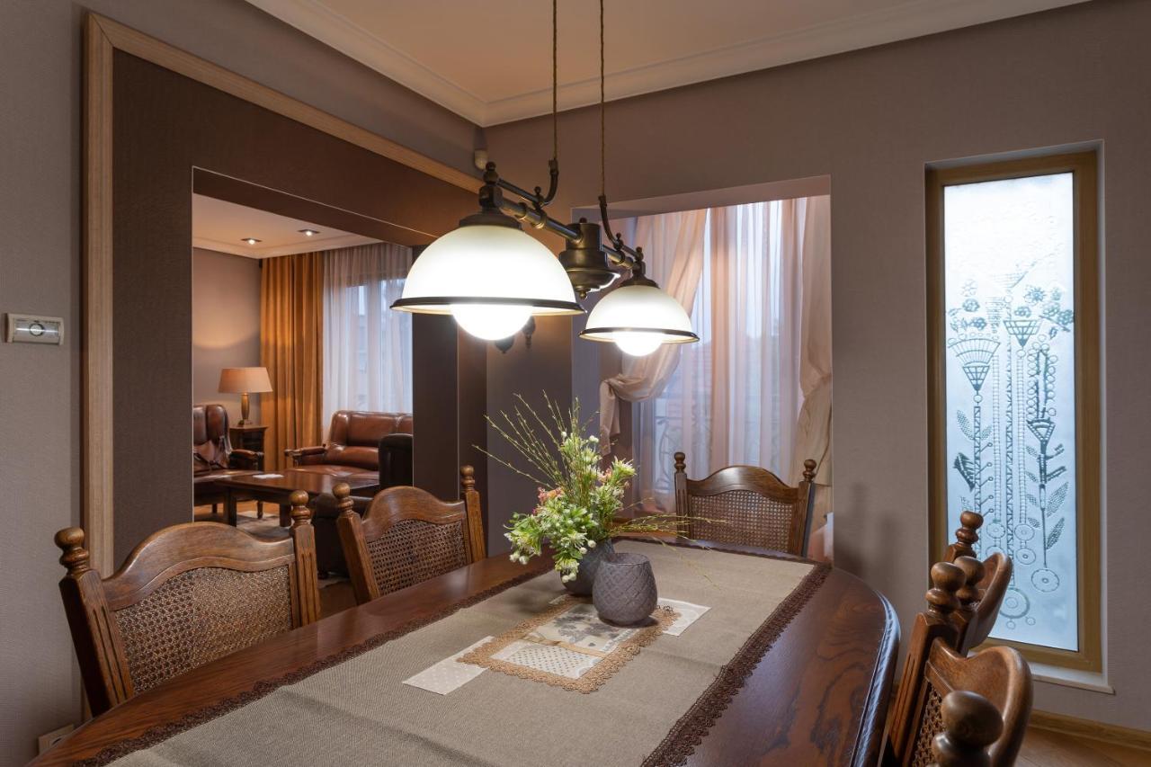 Luxury Private House In City Center Veliko Tărnovo Exteriör bild