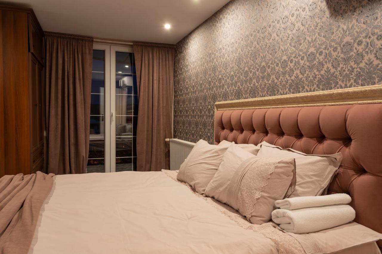 Luxury Private House In City Center Veliko Tărnovo Exteriör bild