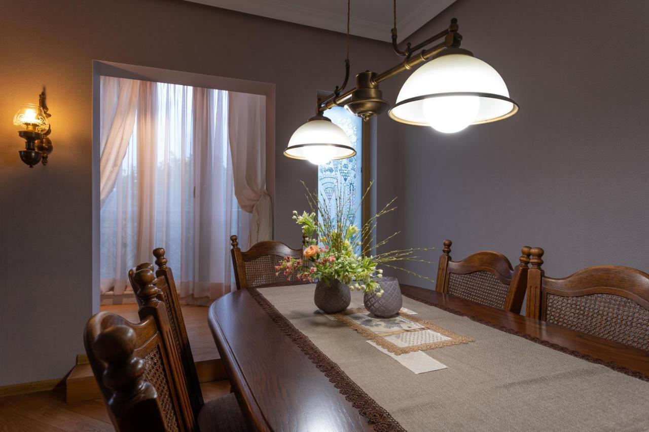 Luxury Private House In City Center Veliko Tărnovo Exteriör bild